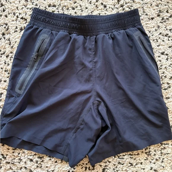 3 Men’s Alo Workout shorts (S) - Picture 2 of 8